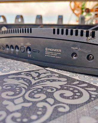 amplificatore audio auto