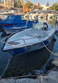 open 570 con motore Suzuki Ari 