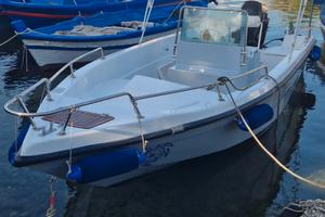 open 570 con motore Suzuki Ari 