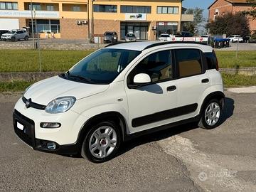 Fiat Panda 1.0 Hybrid City Life iva esposta.