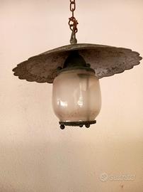 Lampada da esterno antica