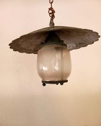 Lampada da esterno antica