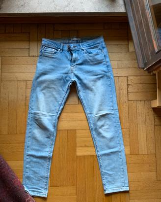 Jeans Zara e tuta Errea
