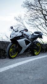Suzuki Gsx r 750k7