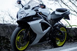 Suzuki Gsx r 750k7