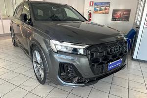 AUDI Q7 2ª serie Q7 SUV TDI 210 kW quattro tip...