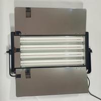 Illuminatore a fluorescenza Lupo Quadrilight 2000.