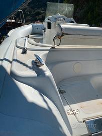 Gommone lomac beluga a lipari