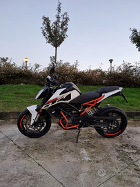 KTM Duke 125