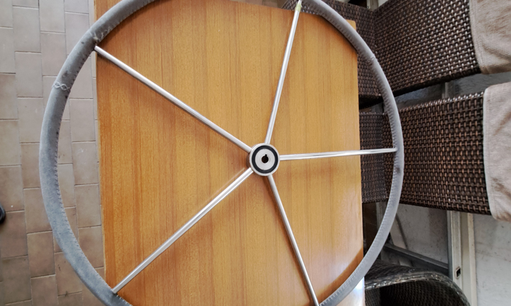 Ruote timone inox e cuoio, 900 mm. BAVARIA