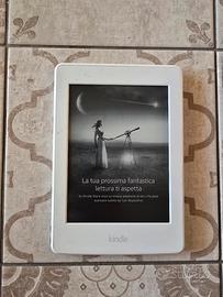 amazon Kindle 8 gen bianco 