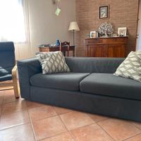 Divano con cuscini + poltrona