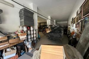 Capannone artig. a Cascina