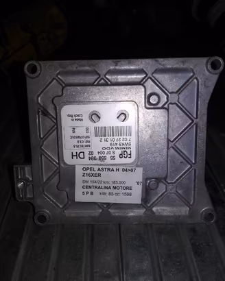 Centralina motore OPEL ASTRA H 16 benzina del 2007