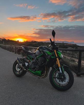 KAWASAKI Z900 SE 2024 4.596 Km Super accessoriata