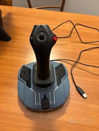 Joystick trustmusters per il volo
