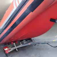 Gommone, motore 40cv e carrello omologato perfetti