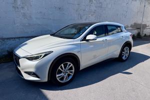 Infiniti Q30 2.2 diesel DCT AWD Luxe Tech