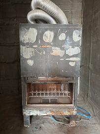 Termo camino a legna marca “Clam Caminetti”