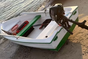 Barca lancia in vetroresina