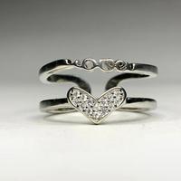 Anello in acciaio regolabile con scritta Love 