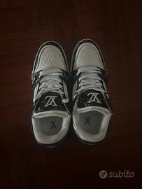 Scarpe nere taglia 40