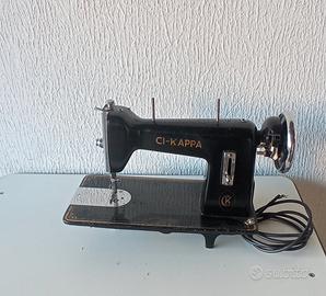 Antica macchina da cucire 