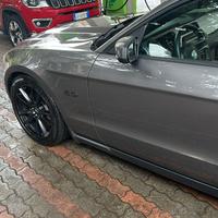 Ford mustang GT 5.0. V8  NO SUPER BOLLO