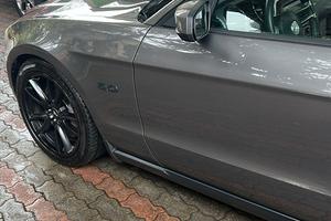 Ford mustang GT 5.0. V8  NO SUPER BOLLO