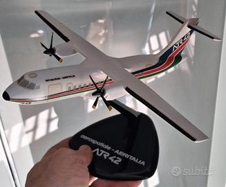 Aereo bimotore ATR 42 Piazzai Models