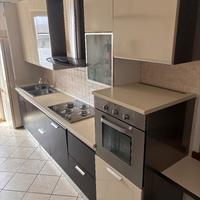 Cucina completa 335 cm con elettrodomestici