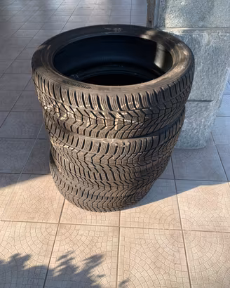 Gomme invernali hankook 215/45 R20