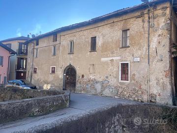 Casa a ballabio cento