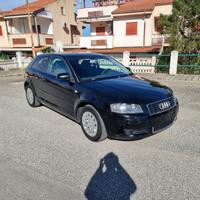 AUDI A3 TDI 105CV 3P.