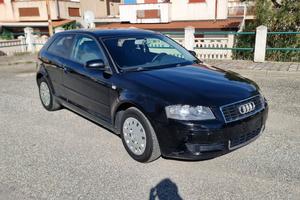 AUDI A3 TDI 105CV 3P.