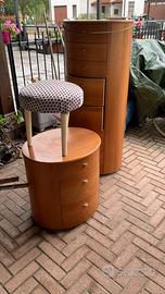 Set di comodini in legno