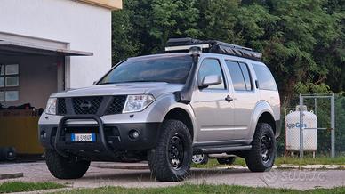 Nissan Pathfinder 2.5