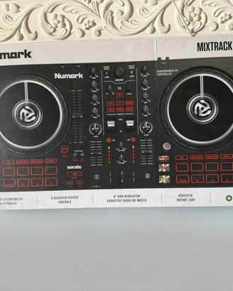 Numark Mixtrack Pro FX