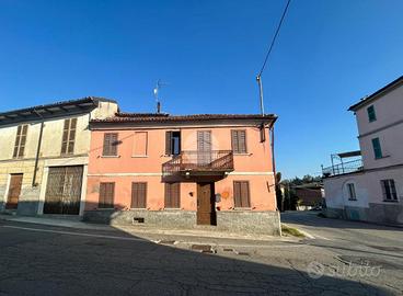 CASA SEMINDIPENDENTE A PORTACOMARO
