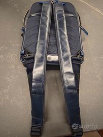 PIQUADRO Monospalla in Pelle con Portabilita’ Zain