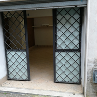 Locale magazzino laborarorio