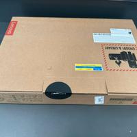Notebook Lenovo NUOVO ancora inscatolato e sigilla