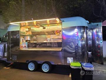 Food truck, street food, autonegozio