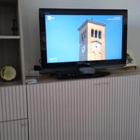 TV 32" LCD