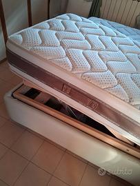 letto matrimoniale con materassi memori