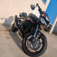 Triumph Street Triple RS 