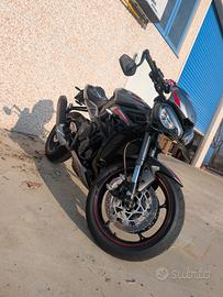 Triumph Street Triple RS 