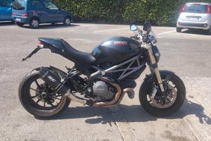ducati Monster 1100 evo abs