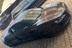 AUDI R8 allest v10 versione nera tagliandi_permute