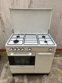 Cucina a gas con portabombole zoppas